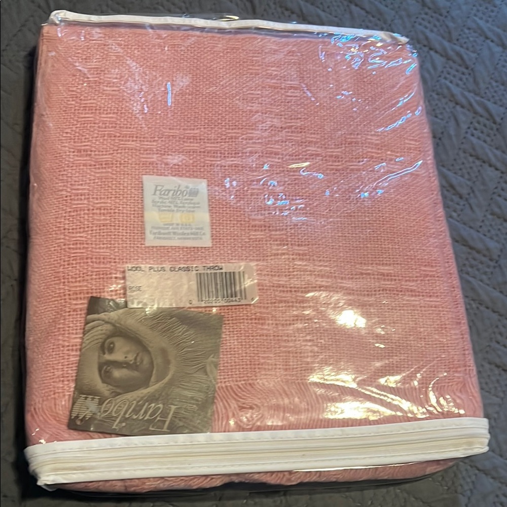 NWT Faribo : Pink Wool Throw